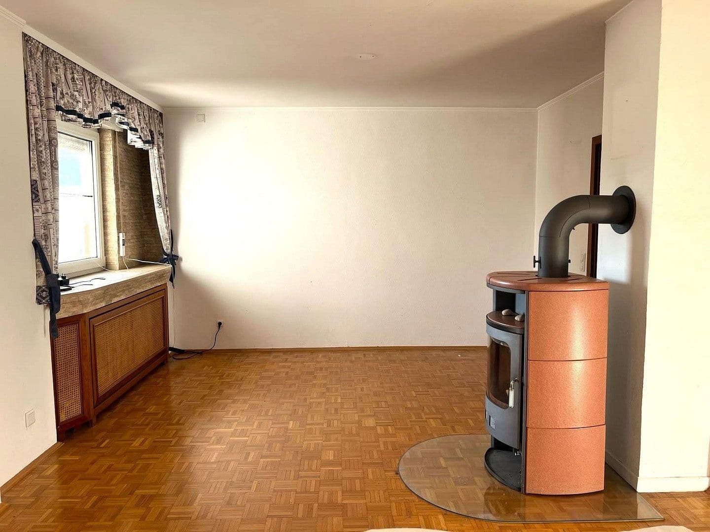 Prodej domu 110 m², pozemek 324 m², Schwalbach am Taunus, Hessen Prodej domu 110 m², pozemek 324 m², Schwalbach am Taunus, Hessen