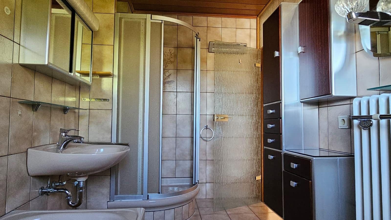 Prodej domu 110 m², pozemek 324 m², Schwalbach am Taunus, Hessen Prodej domu 110 m², pozemek 324 m², Schwalbach am Taunus, Hessen
