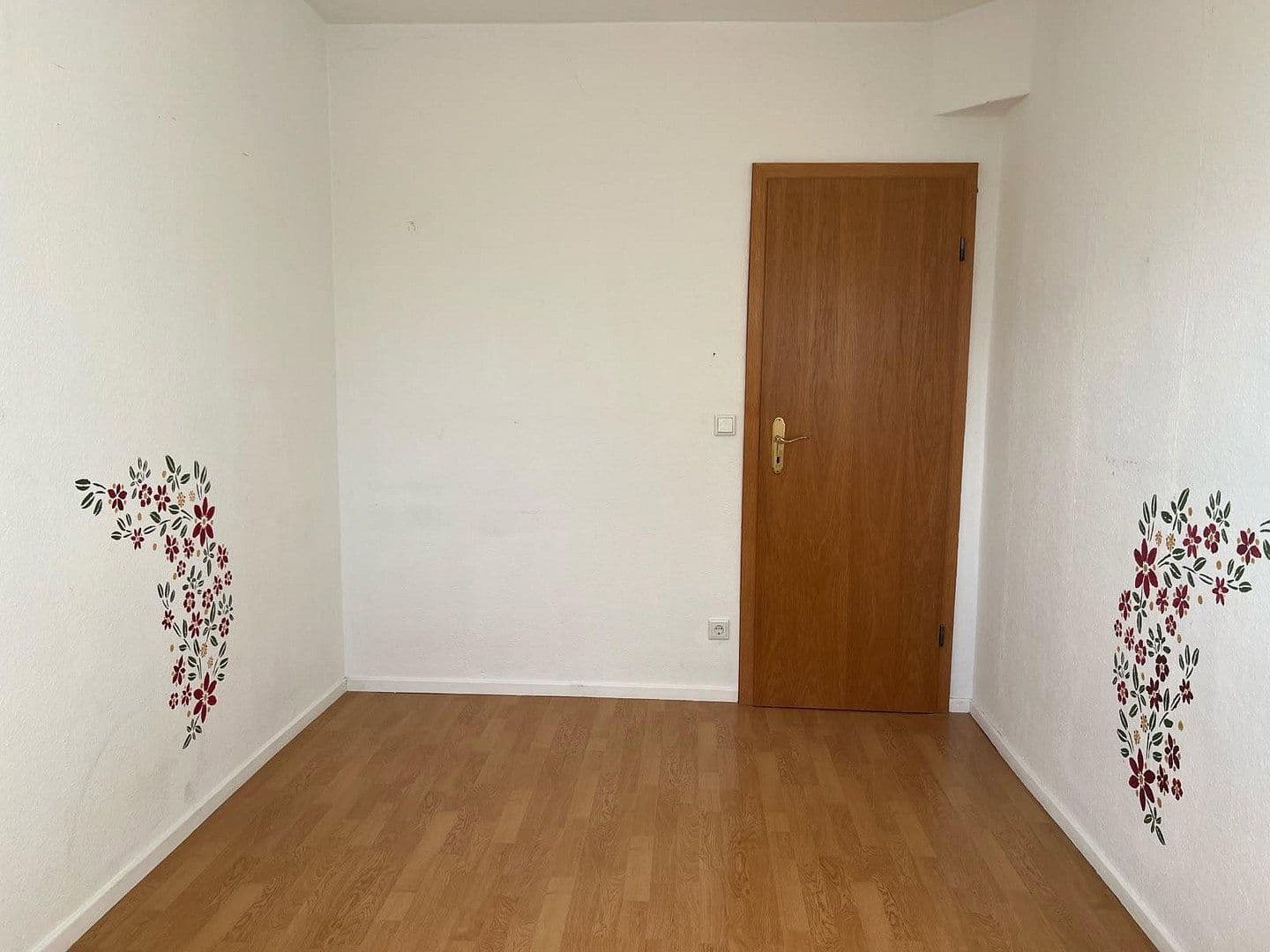 Prodej domu 110 m², pozemek 324 m², Schwalbach am Taunus, Hessen Prodej domu 110 m², pozemek 324 m², Schwalbach am Taunus, Hessen