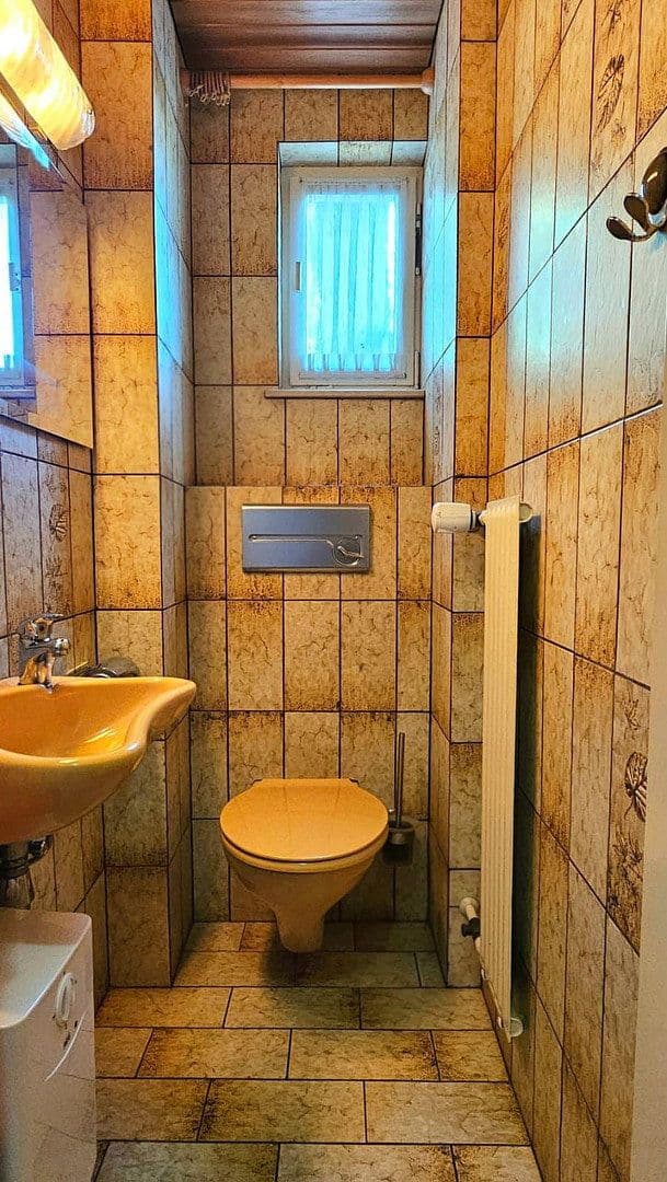 Prodej domu 110 m², pozemek 324 m², Schwalbach am Taunus, Hessen Prodej domu 110 m², pozemek 324 m², Schwalbach am Taunus, Hessen