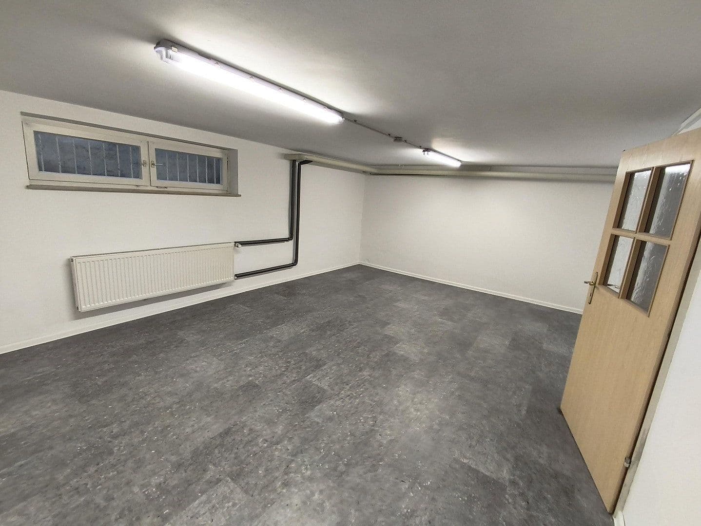 Prodej domu 150 m², pozemek 296 m², Neubruchstraße 16, Puchheim, Bavorsko Prodej domu 150 m², pozemek 296 m², Neubruchstraße 16, Puchheim, Bavorsko