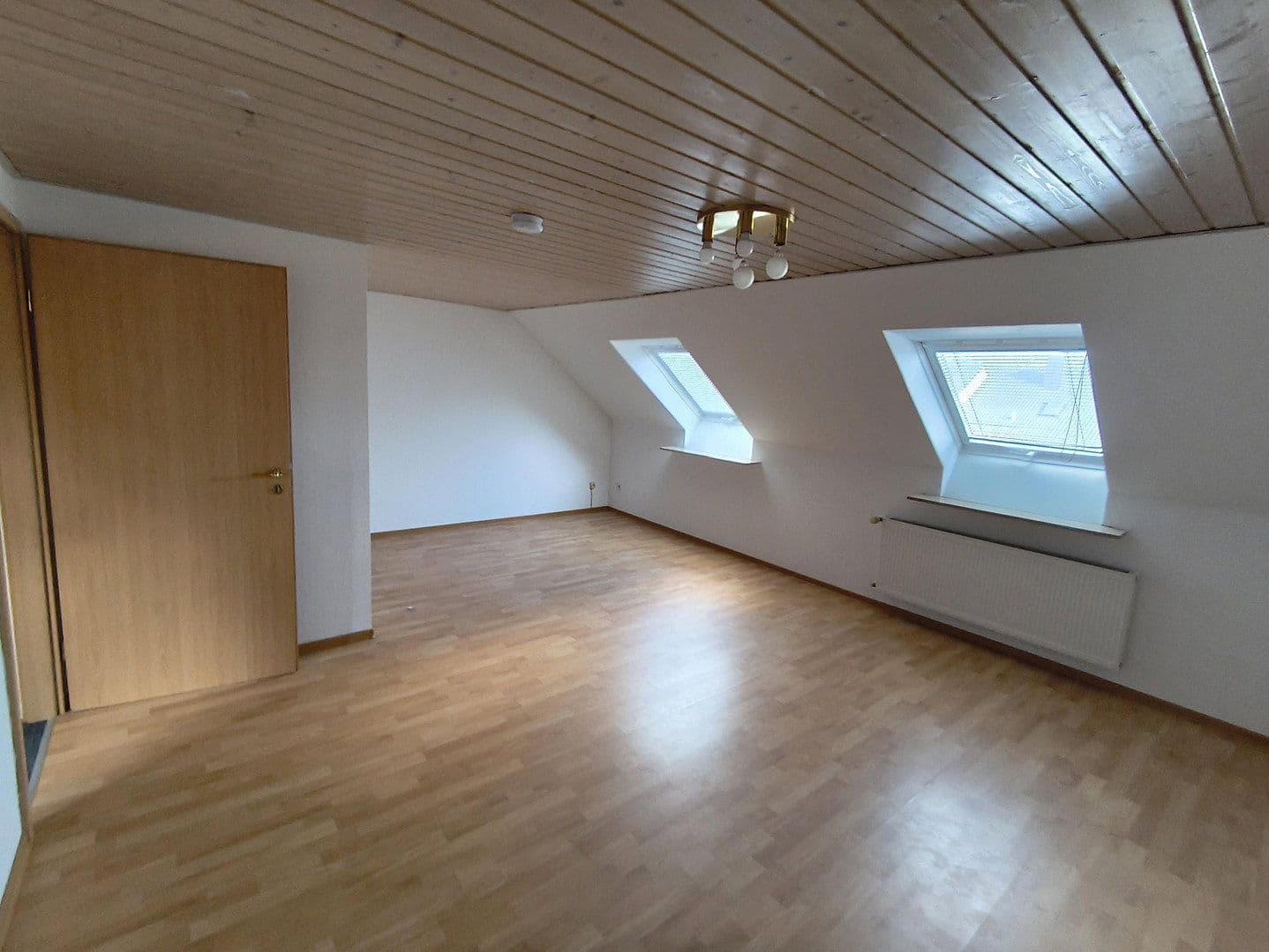 Prodej domu 150 m², pozemek 296 m², Neubruchstraße 16, Puchheim, Bavorsko Prodej domu 150 m², pozemek 296 m², Neubruchstraße 16, Puchheim, Bavorsko