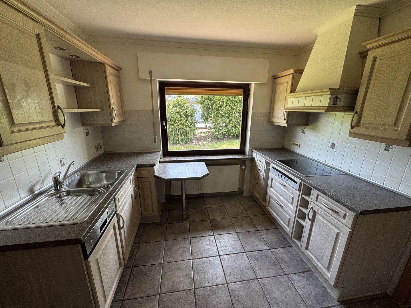 Prodej domu 169 m², pozemek 1.006 m², Waldbröl, Severní Porýní-Vestfálsko Prodej domu 169 m², pozemek 1.006 m², Waldbröl, Severní Porýní-Vestfálsko