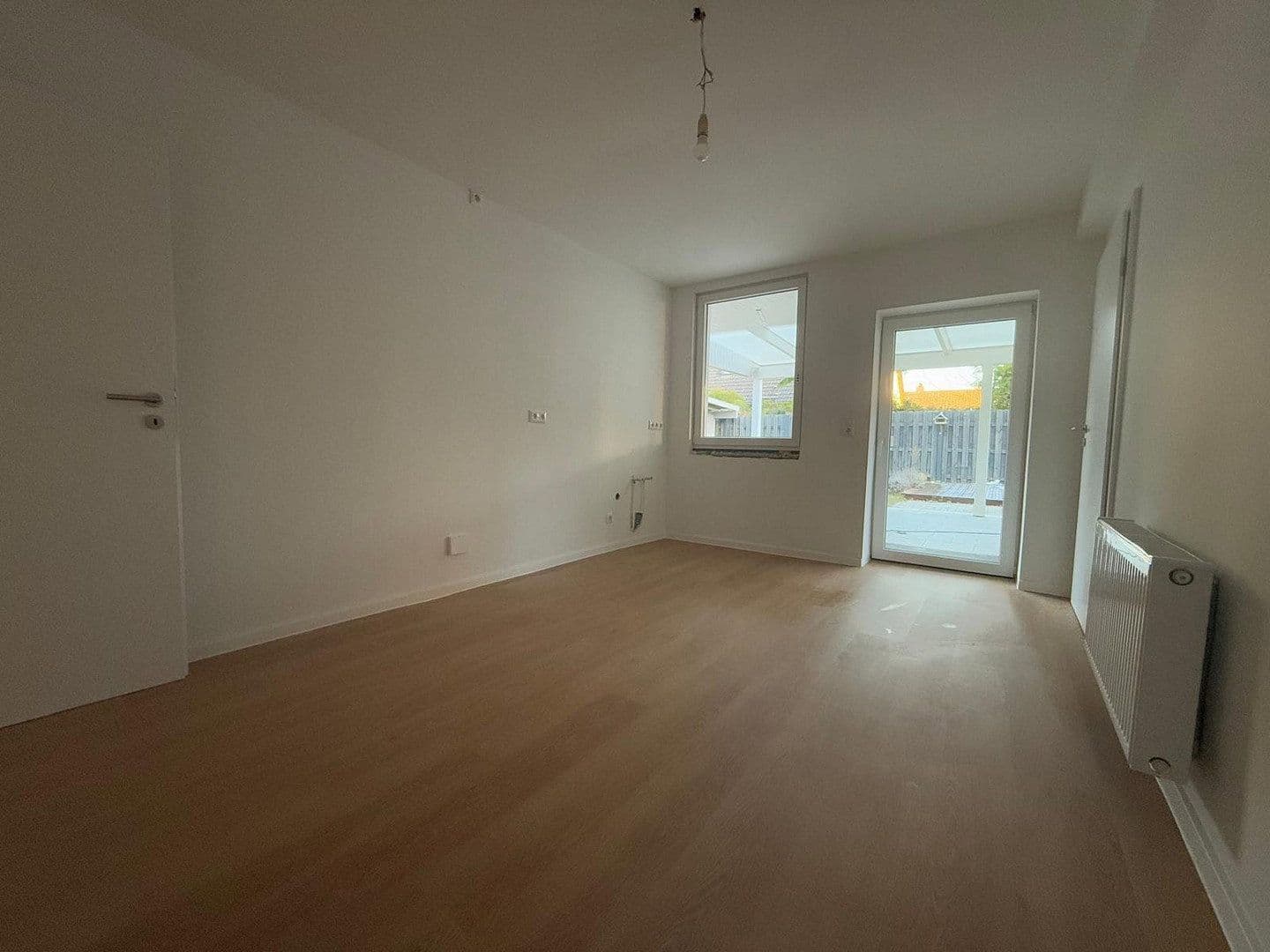 Pronájem bytu 3+1 100 m², Waller Straße 52, Winsen (Aller), Dolní Sasko Pronájem bytu 3+1 100 m², Waller Straße 52, Winsen (Aller), Dolní Sasko