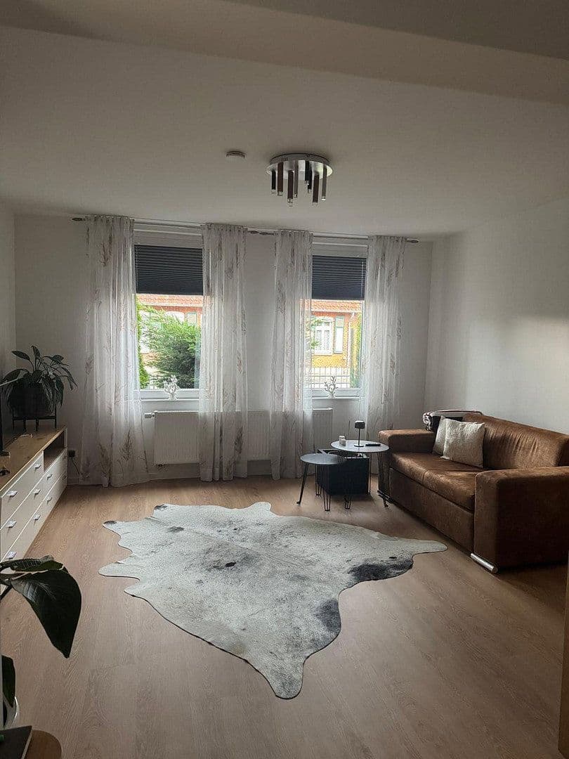 Pronájem bytu 3+1 100 m², Waller Straße 52, Winsen (Aller), Dolní Sasko Pronájem bytu 3+1 100 m², Waller Straße 52, Winsen (Aller), Dolní Sasko