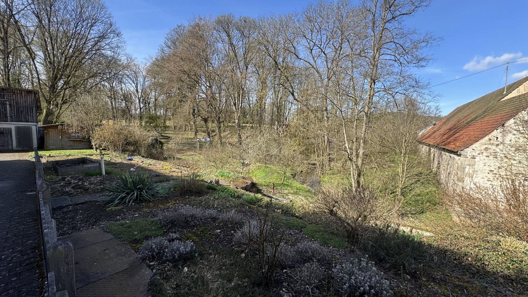 Prodej domu 179 m², pozemek 878 m², Schulgasse 40, Burgpreppach, Bavorsko Prodej domu 179 m², pozemek 878 m², Schulgasse 40, Burgpreppach, Bavorsko
