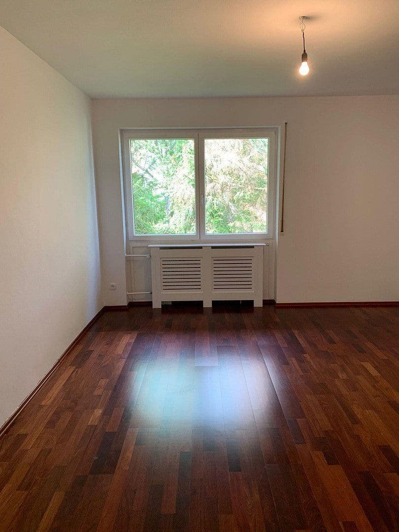 Prodej bytu 3+1 112 m², Camerloherstr. 124, München, Bavorsko Prodej bytu 3+1 112 m², Camerloherstr. 124, München, Bavorsko