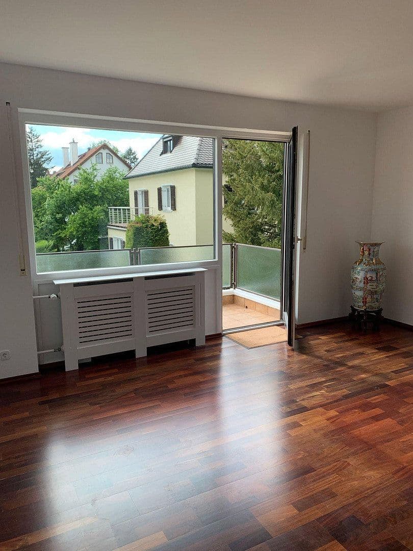 Prodej bytu 3+1 112 m², Camerloherstr. 124, München, Bavorsko Prodej bytu 3+1 112 m², Camerloherstr. 124, München, Bavorsko