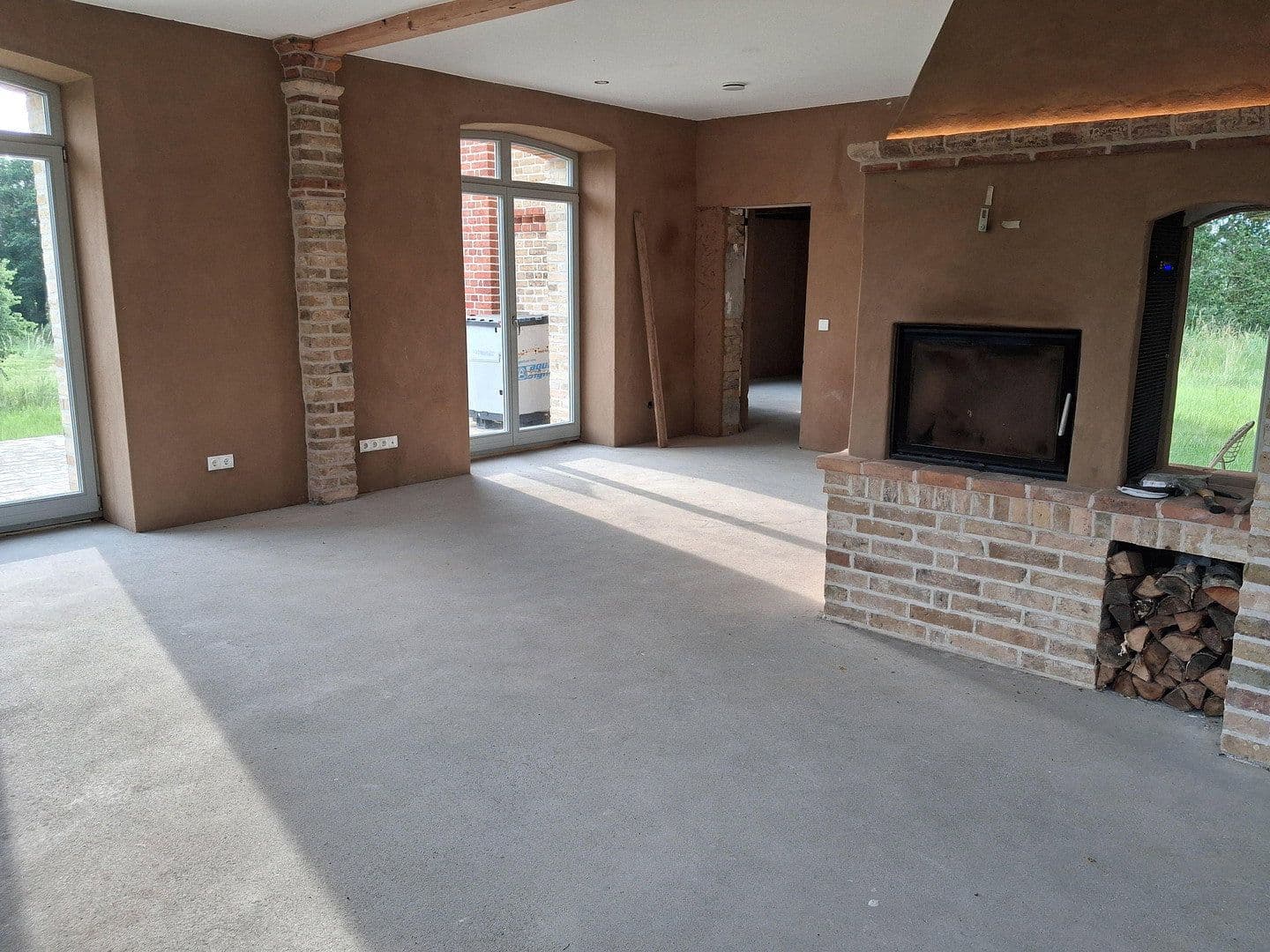 Prodej domu 275 m², pozemek 9.845 m², Behren-Lübchin, Mecklenburg-Vorpommern Prodej domu 275 m², pozemek 9.845 m², Behren-Lübchin, Mecklenburg-Vorpommern