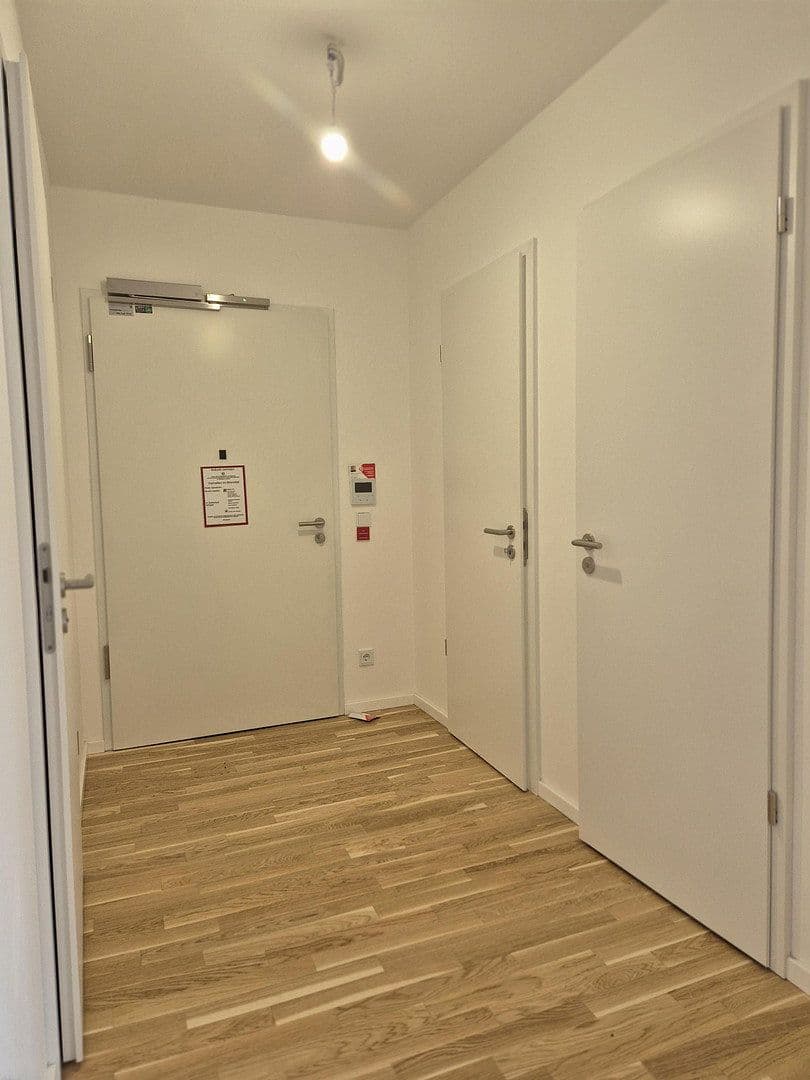 Pronájem bytu 3+1 77 m², Schillerstr. 21, Berlin, Berlín Pronájem bytu 3+1 77 m², Schillerstr. 21, Berlin, Berlín
