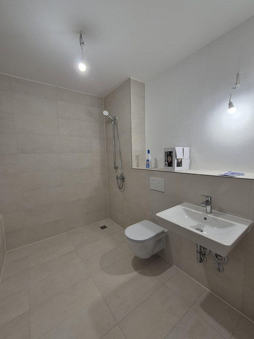 Pronájem bytu 3+1 77 m², Schillerstr. 21, Berlin, Berlín Pronájem bytu 3+1 77 m², Schillerstr. 21, Berlin, Berlín