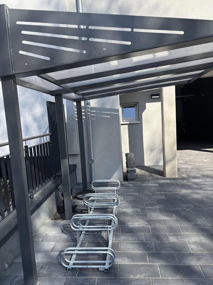 Pronájem bytu 2+1 85 m², Kaiserslautern, Porýní-Falc Pronájem bytu 2+1 85 m², Kaiserslautern, Porýní-Falc