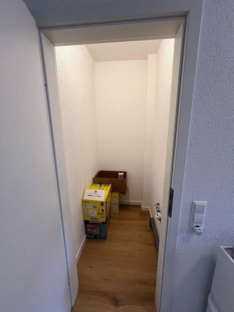 Pronájem bytu 1+1 46 m², Mannheim, Bádensko-Württembersko Pronájem bytu 1+1 46 m², Mannheim, Bádensko-Württembersko