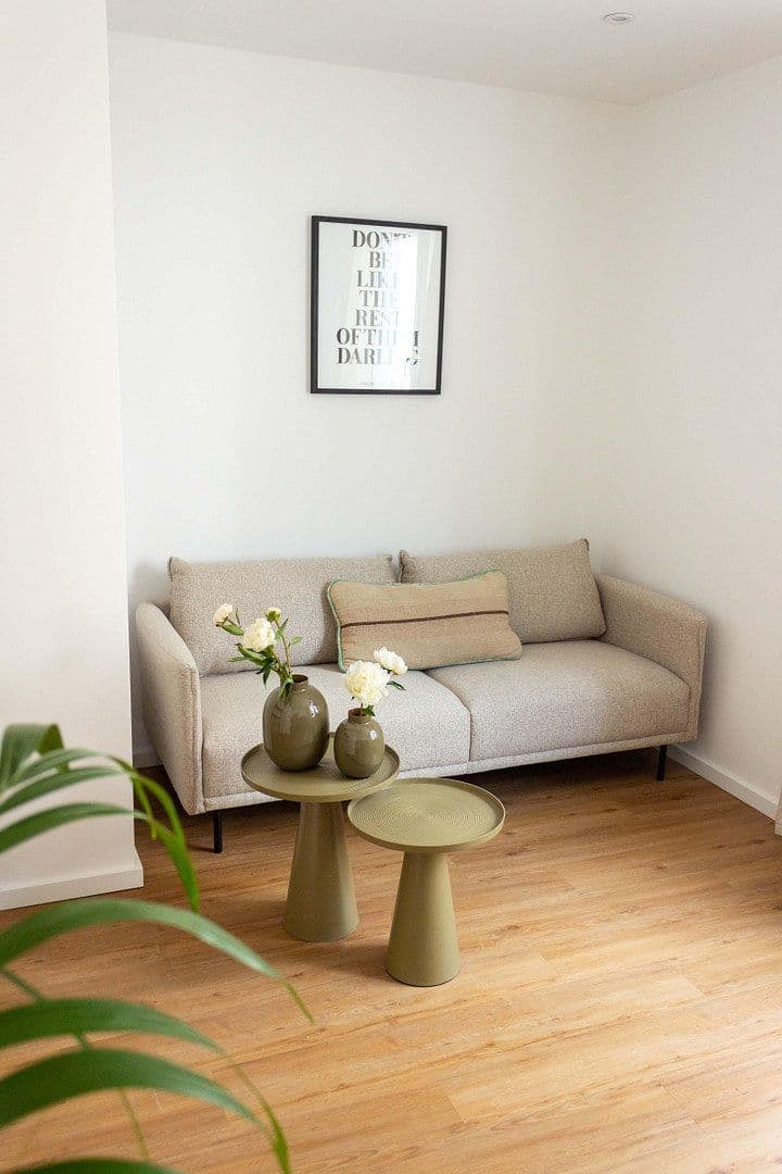 Pronájem bytu 2+1 44 m², Olgastr. 26, Bremen, Bremen Pronájem bytu 2+1 44 m², Olgastr. 26, Bremen, Bremen
