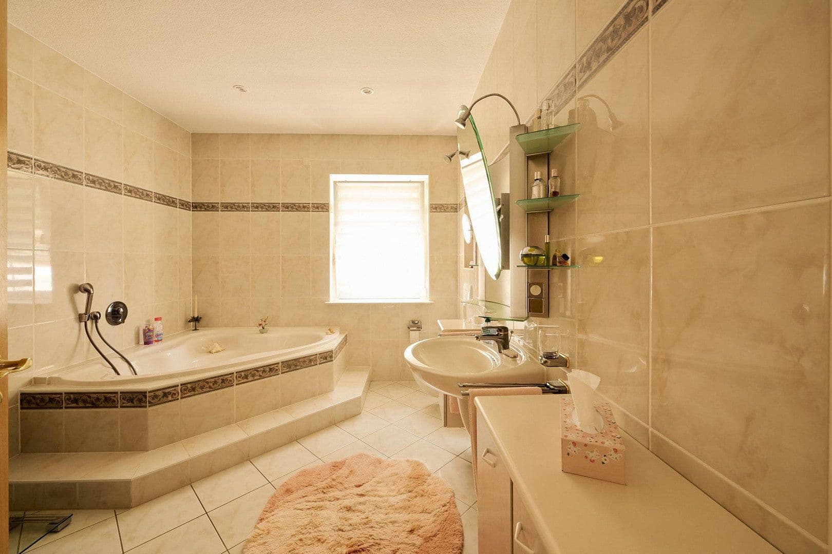 Prodej domu 277 m², pozemek 3.439 m², Treuenbrietzen, Braniborsko Prodej domu 277 m², pozemek 3.439 m², Treuenbrietzen, Braniborsko