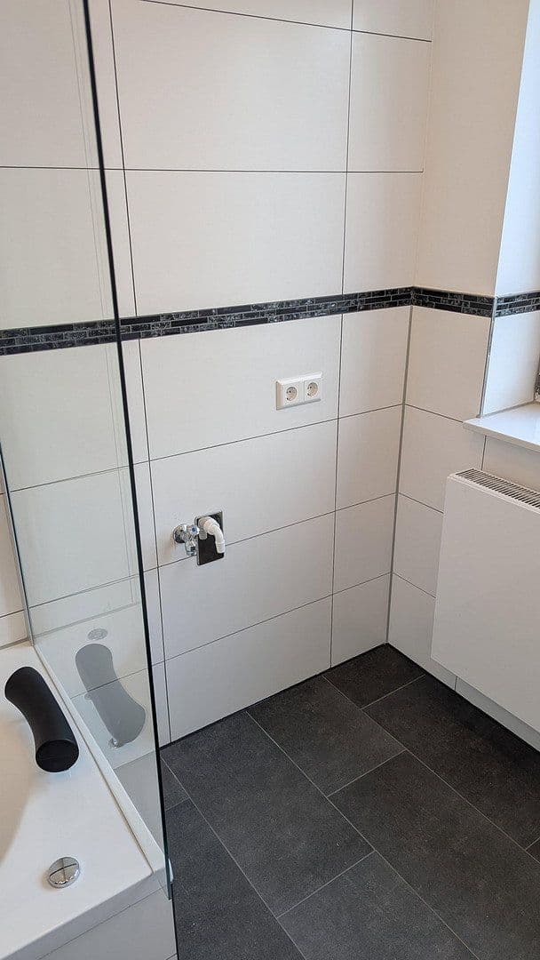 Pronájem bytu 4+1 82 m², Mannheim, Bádensko-Württembersko Pronájem bytu 4+1 82 m², Mannheim, Bádensko-Württembersko