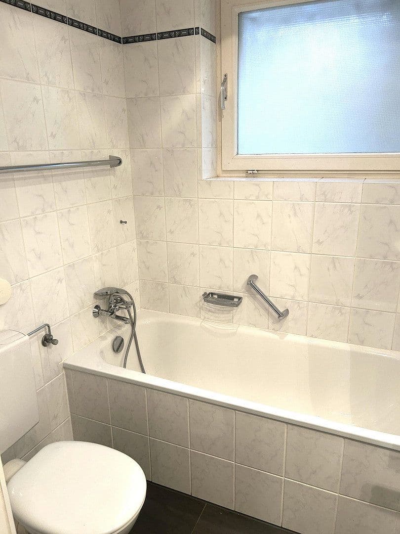 Pronájem bytu 3+1 122 m², Osianderweg 1, Alfeld (Leine), Dolní Sasko Pronájem bytu 3+1 122 m², Osianderweg 1, Alfeld (Leine), Dolní Sasko