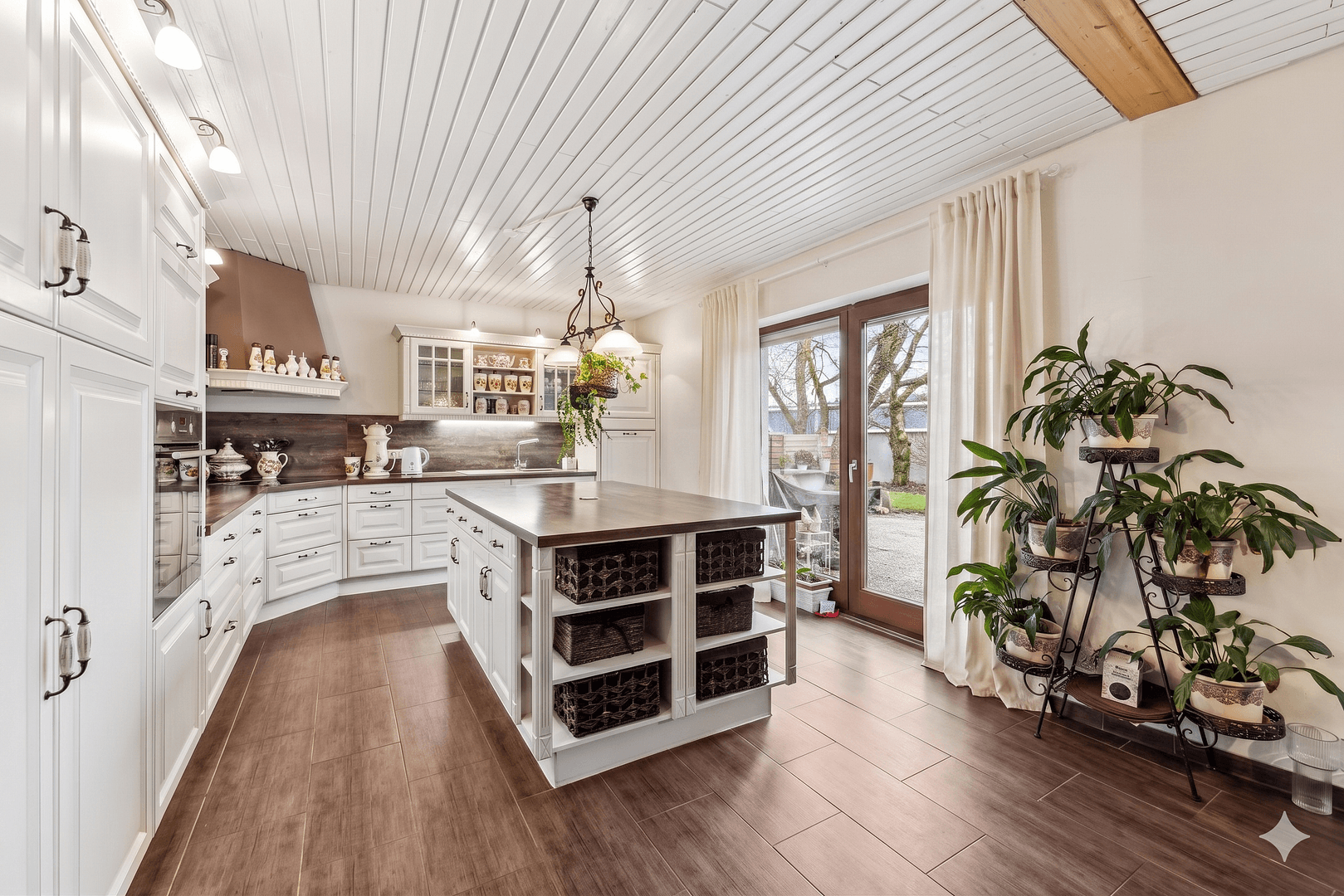 Prodej nebytového prostoru 3.682 m², Hagenbach, Porýní-Falc Prodej nebytového prostoru 3.682 m², Hagenbach, Porýní-Falc