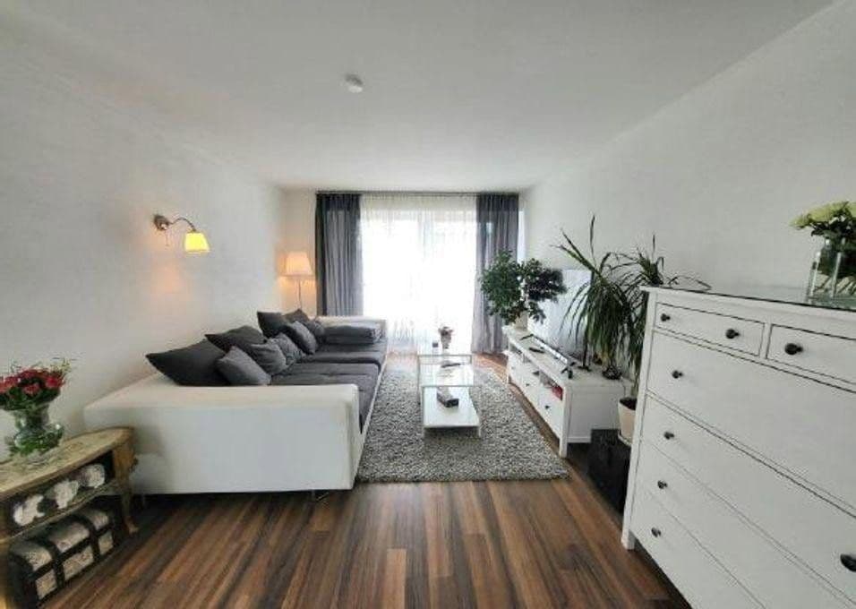 Prodej bytu 3+1 73 m², Herrenberg, Bádensko-Württembersko Prodej bytu 3+1 73 m², Herrenberg, Bádensko-Württembersko