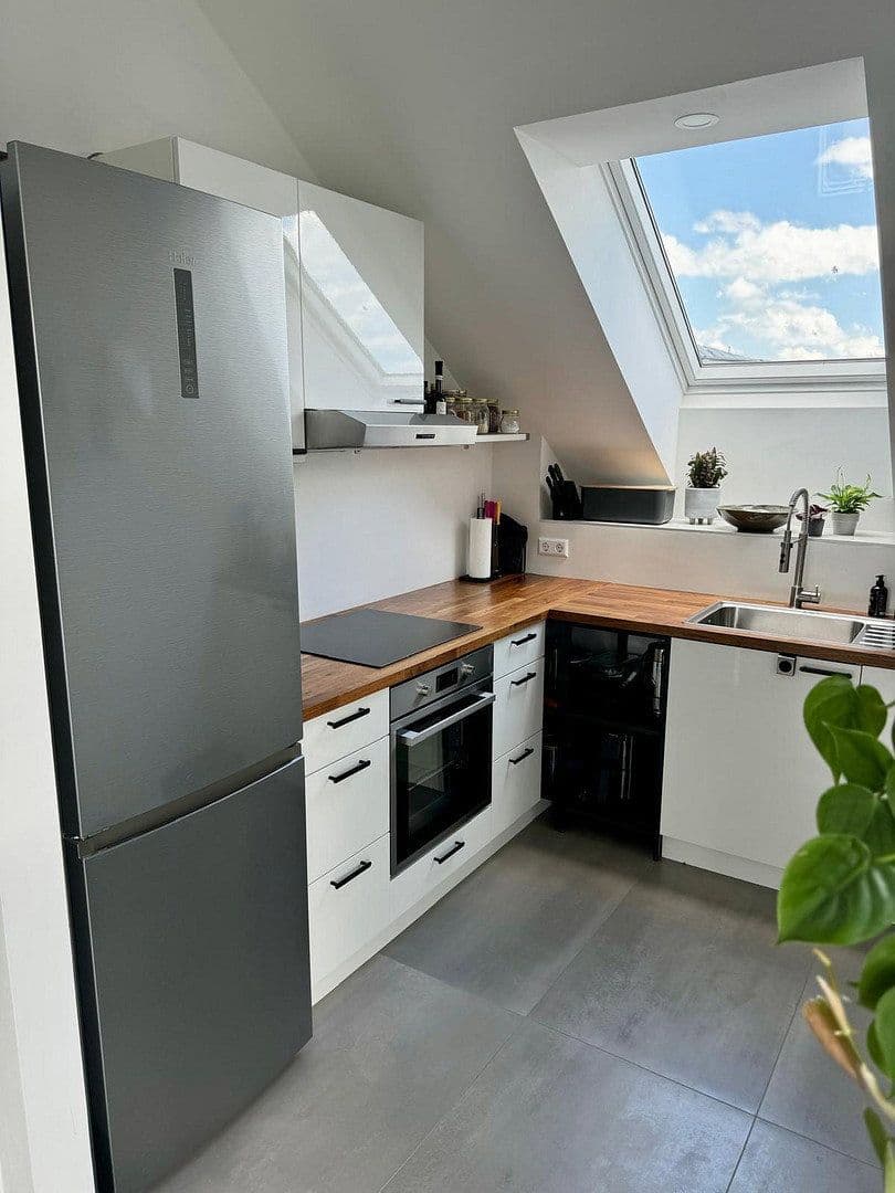 Pronájem bytu 2+1 50 m², Stuttgart-Stammheim, Bádensko-Württembersko Pronájem bytu 2+1 50 m², Stuttgart-Stammheim, Bádensko-Württembersko