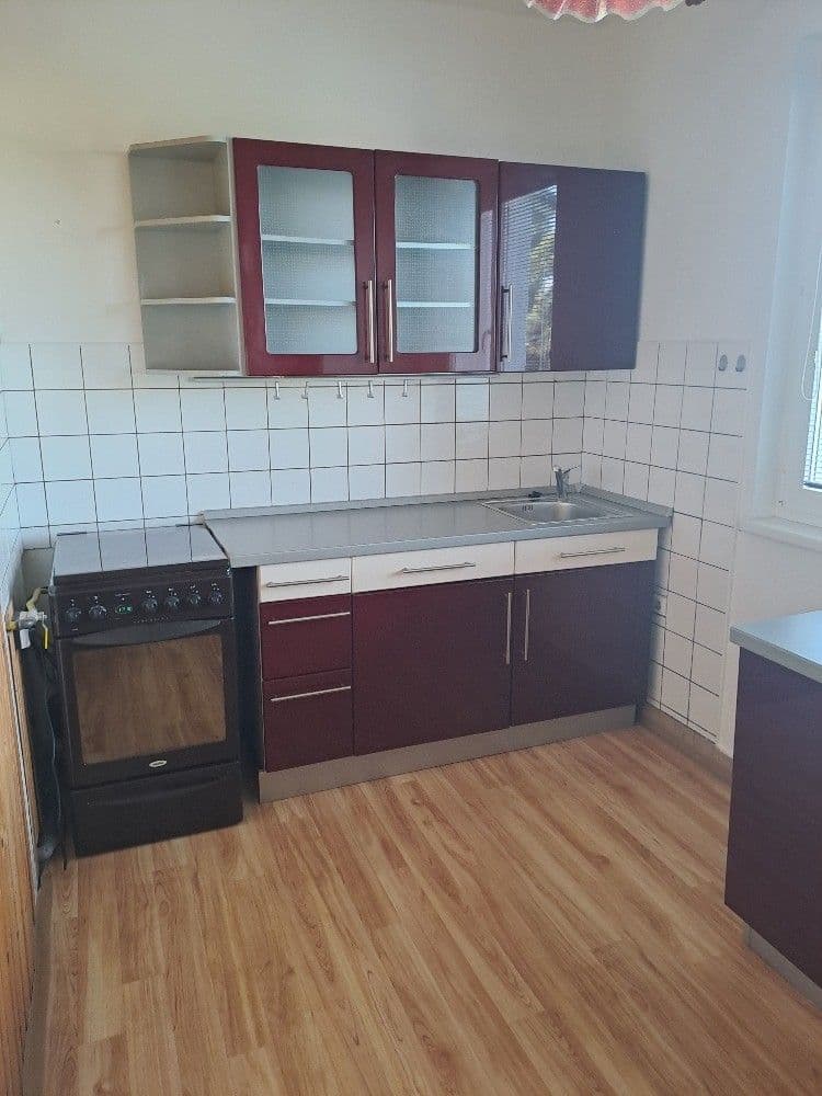 Pronájem bytu 3+1 61 m², Dělnická, Olomouc, Olomoucký kraj Pronájem bytu 3+1 61 m², Dělnická, Olomouc, Olomoucký kraj
