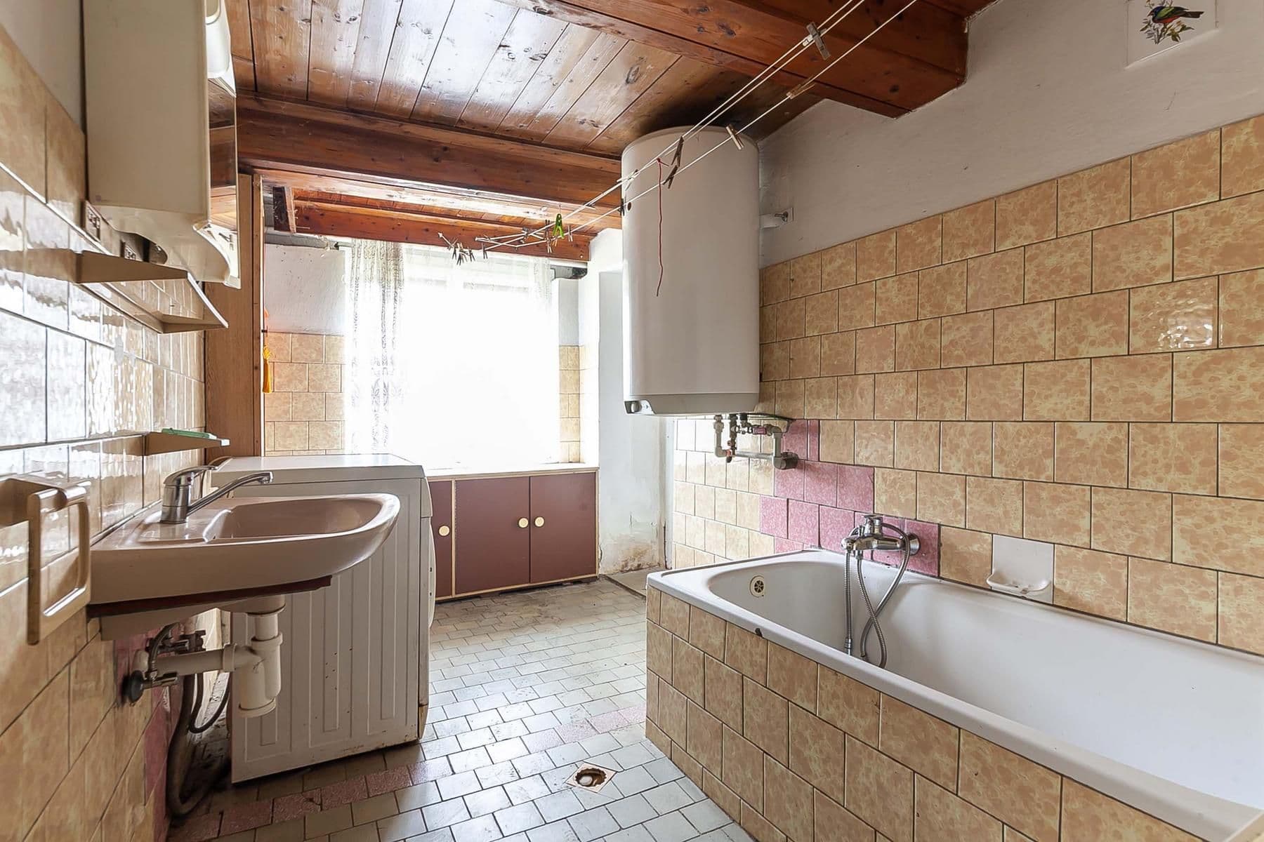 Prodej domu 189 m², pozemek 1.847 m², Jiříkovská, Rumburk, Ústecký kraj Prodej domu 189 m², pozemek 1.847 m², Jiříkovská, Rumburk, Ústecký kraj