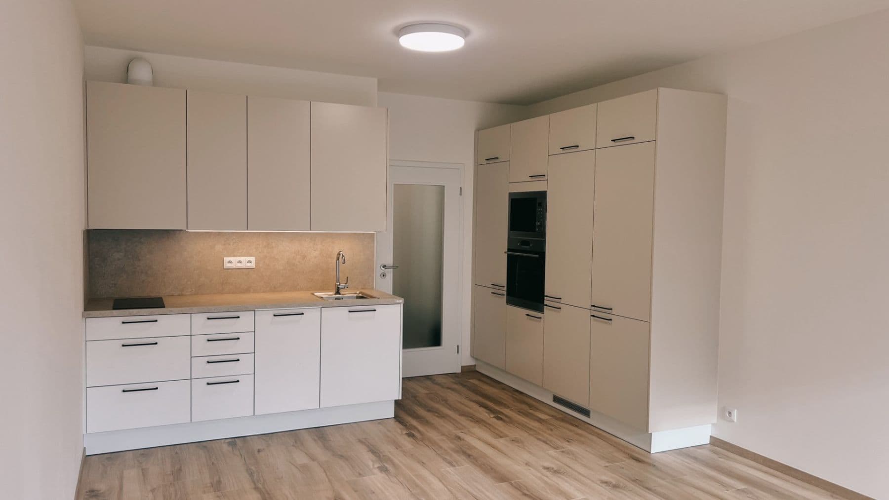 Pronájem bytu 1+kk 33 m², Gerstelova, Praha, Praha Pronájem bytu 1+kk 33 m², Gerstelova, Praha, Praha
