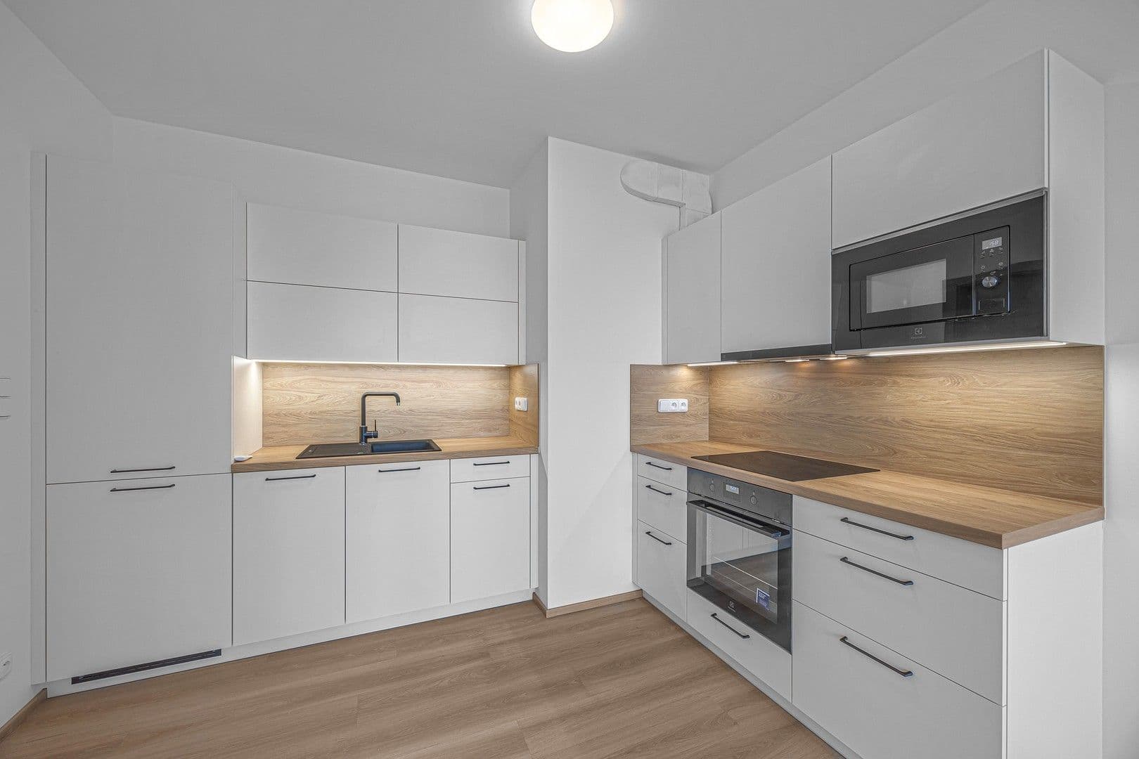 Pronájem bytu 2+kk 40 m², Honzíkova, Praha, Praha Pronájem bytu 2+kk 40 m², Honzíkova, Praha, Praha