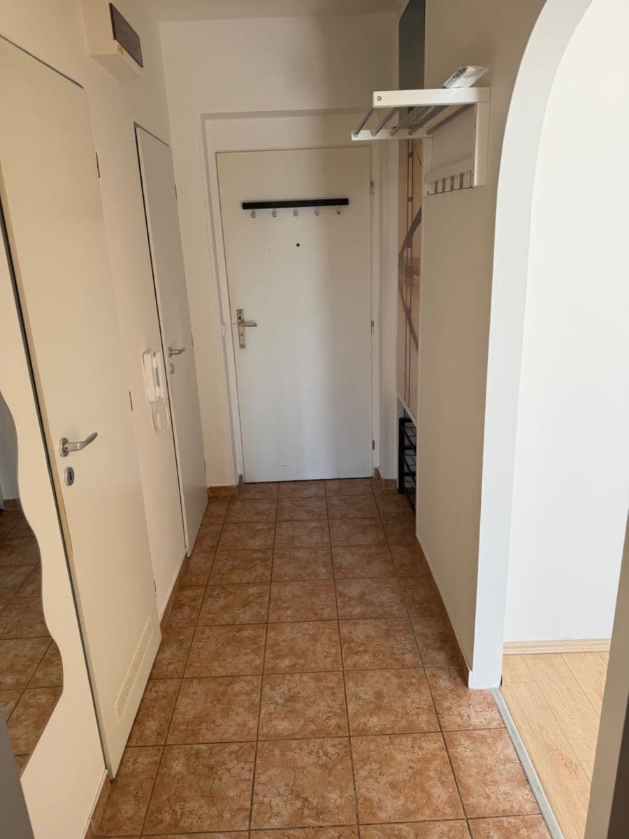 Pronájem bytu 2+kk 44 m², Zimní, Hostivice, Středočeský kraj Pronájem bytu 2+kk 44 m², Zimní, Hostivice, Středočeský kraj