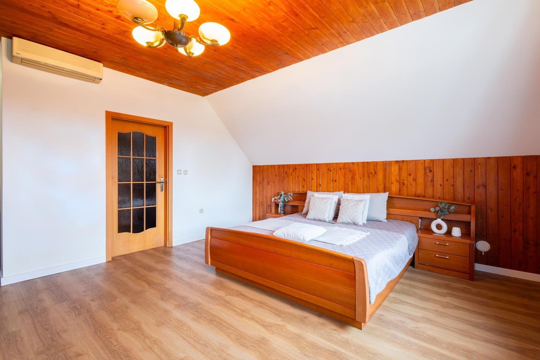 Prodej domu 430 m², pozemek 2.435 m², Trojická, Mělník, Středočeský kraj Prodej domu 430 m², pozemek 2.435 m², Trojická, Mělník, Středočeský kraj
