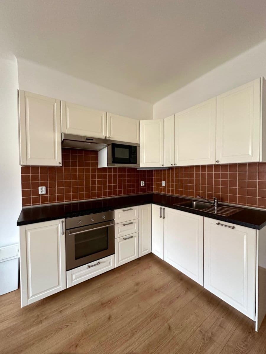 Pronájem bytu 2+kk 57 m², Šumavská, Praha, Praha Pronájem bytu 2+kk 57 m², Šumavská, Praha, Praha