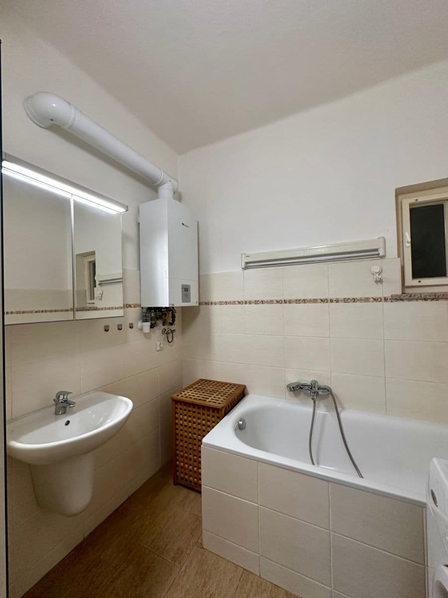 Pronájem bytu 2+kk 57 m², Šumavská, Praha, Praha Pronájem bytu 2+kk 57 m², Šumavská, Praha, Praha
