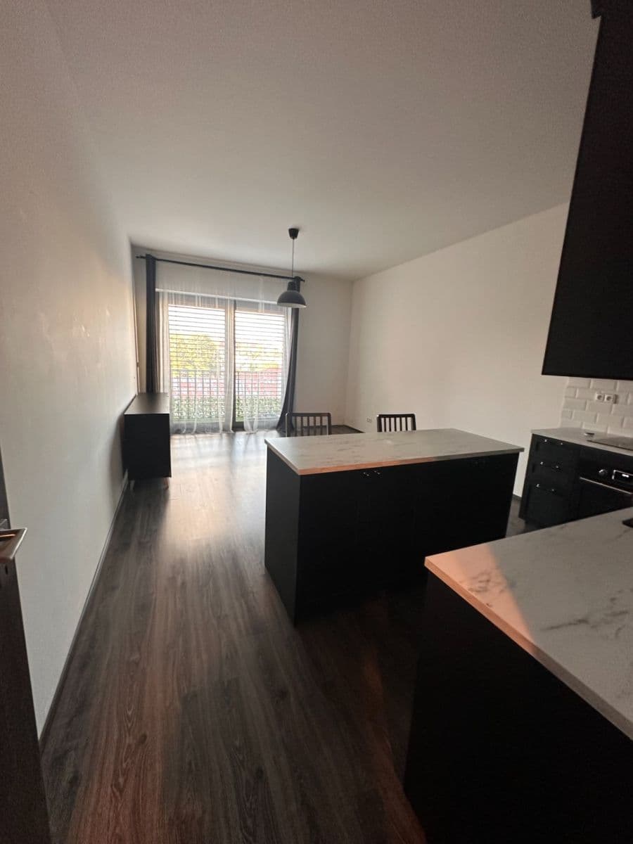 Pronájem bytu 2+kk 63 m², U Pernštejnských, Praha, Praha Pronájem bytu 2+kk 63 m², U Pernštejnských, Praha, Praha