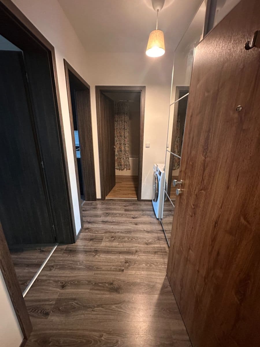 Pronájem bytu 2+kk 63 m², U Pernštejnských, Praha, Praha Pronájem bytu 2+kk 63 m², U Pernštejnských, Praha, Praha