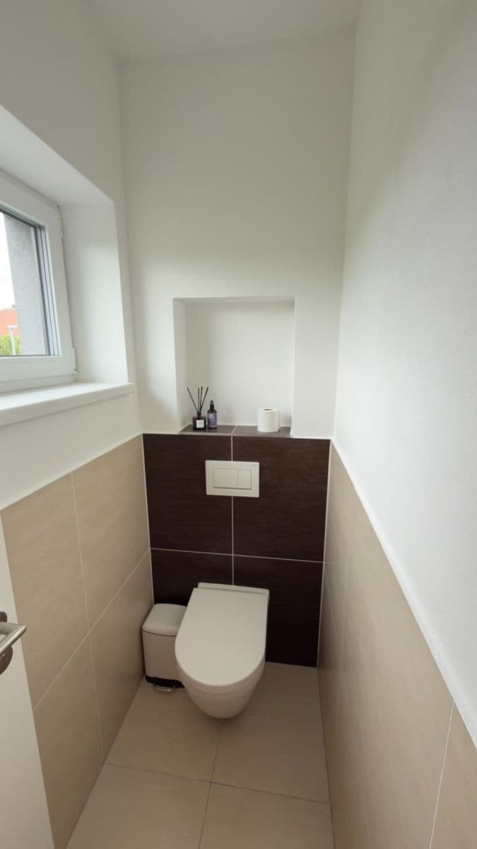 Pronájem bytu 1+kk 44 m², Podkomorská, Ostrovačice, Jihomoravský kraj Pronájem bytu 1+kk 44 m², Podkomorská, Ostrovačice, Jihomoravský kraj