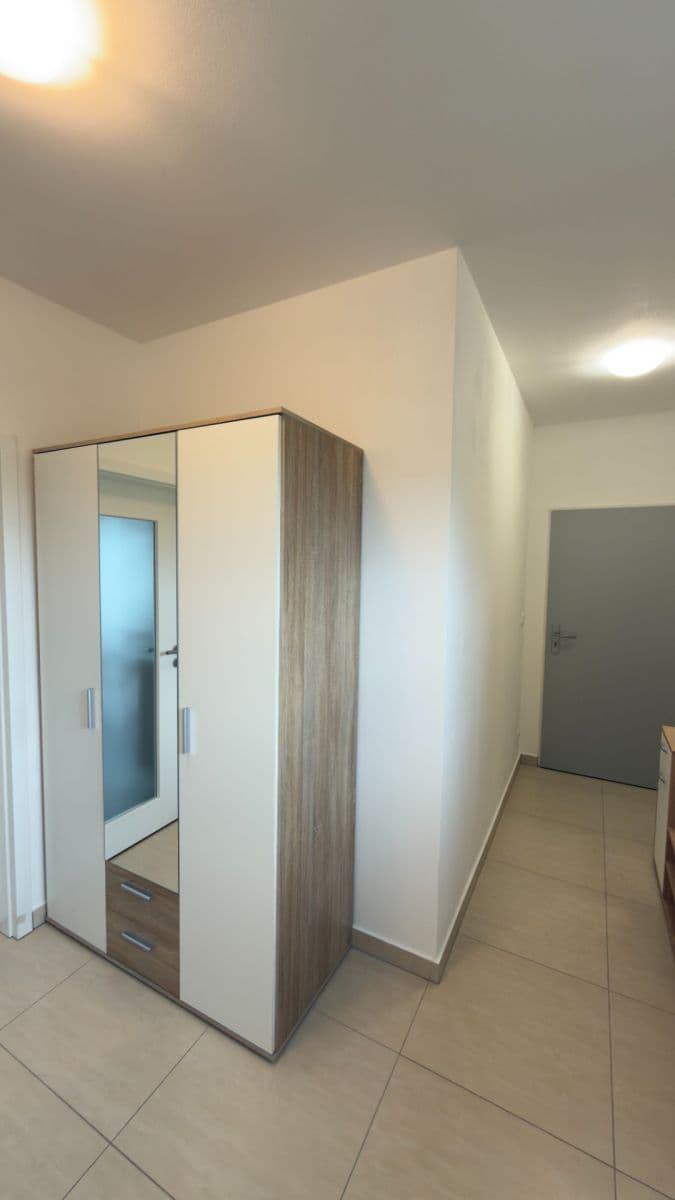 Pronájem bytu 1+kk 44 m², Podkomorská, Ostrovačice, Jihomoravský kraj Pronájem bytu 1+kk 44 m², Podkomorská, Ostrovačice, Jihomoravský kraj