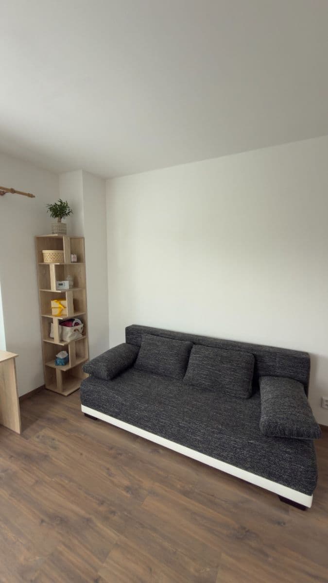 Pronájem bytu 1+kk 44 m², Podkomorská, Ostrovačice, Jihomoravský kraj Pronájem bytu 1+kk 44 m², Podkomorská, Ostrovačice, Jihomoravský kraj