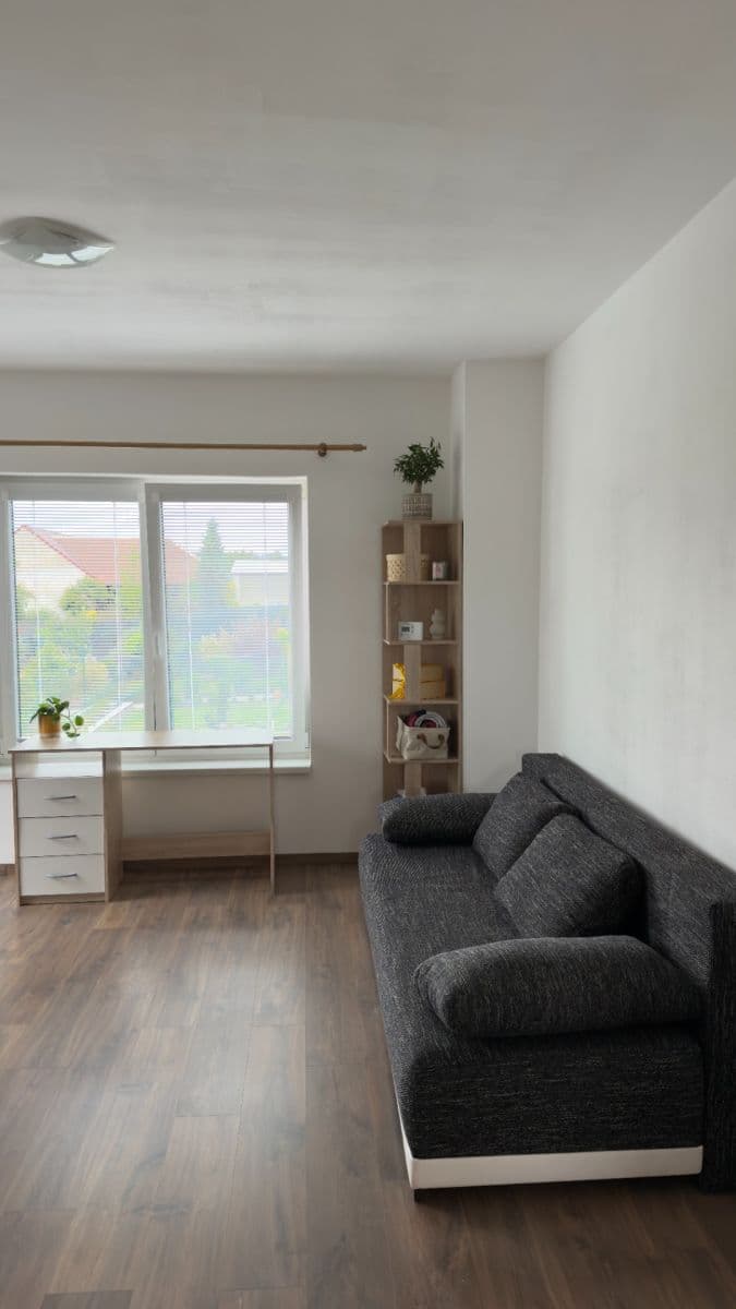 Pronájem bytu 1+kk 44 m², Podkomorská, Ostrovačice, Jihomoravský kraj Pronájem bytu 1+kk 44 m², Podkomorská, Ostrovačice, Jihomoravský kraj