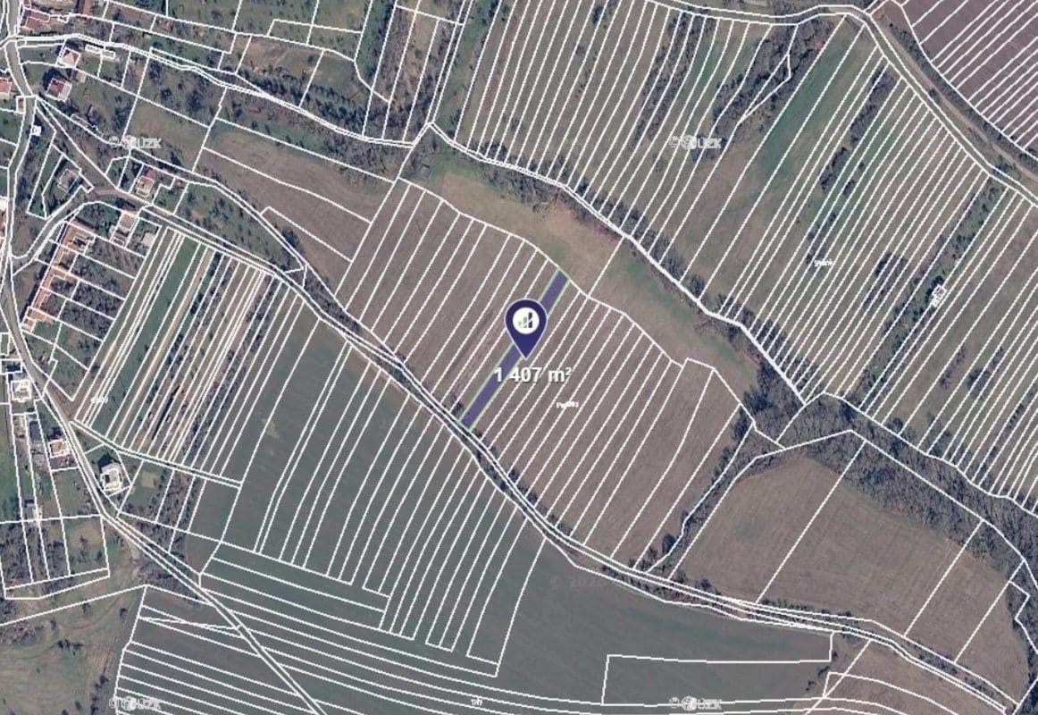 Prodej pozemku 18.974 m², Dobrkovice, Zlínský kraj Prodej pozemku 18.974 m², Dobrkovice, Zlínský kraj