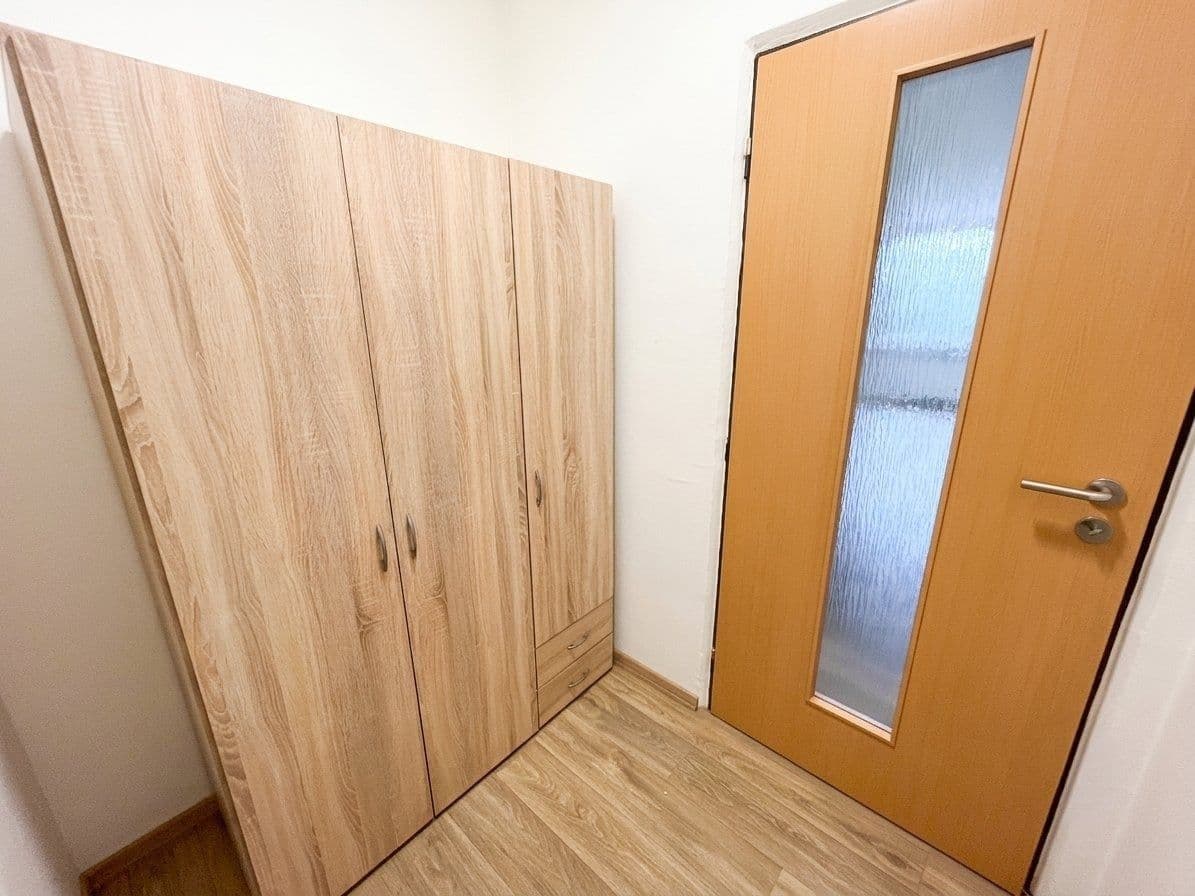 Pronájem bytu 1+kk 31 m², Jana Drdy, Příbram, Středočeský kraj Pronájem bytu 1+kk 31 m², Jana Drdy, Příbram, Středočeský kraj