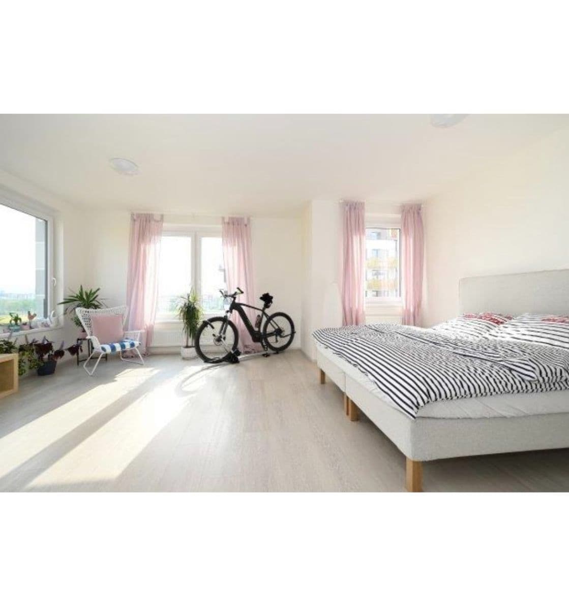 Pronájem bytu 1+kk 54 m², Honzíkova, Praha, Praha Pronájem bytu 1+kk 54 m², Honzíkova, Praha, Praha