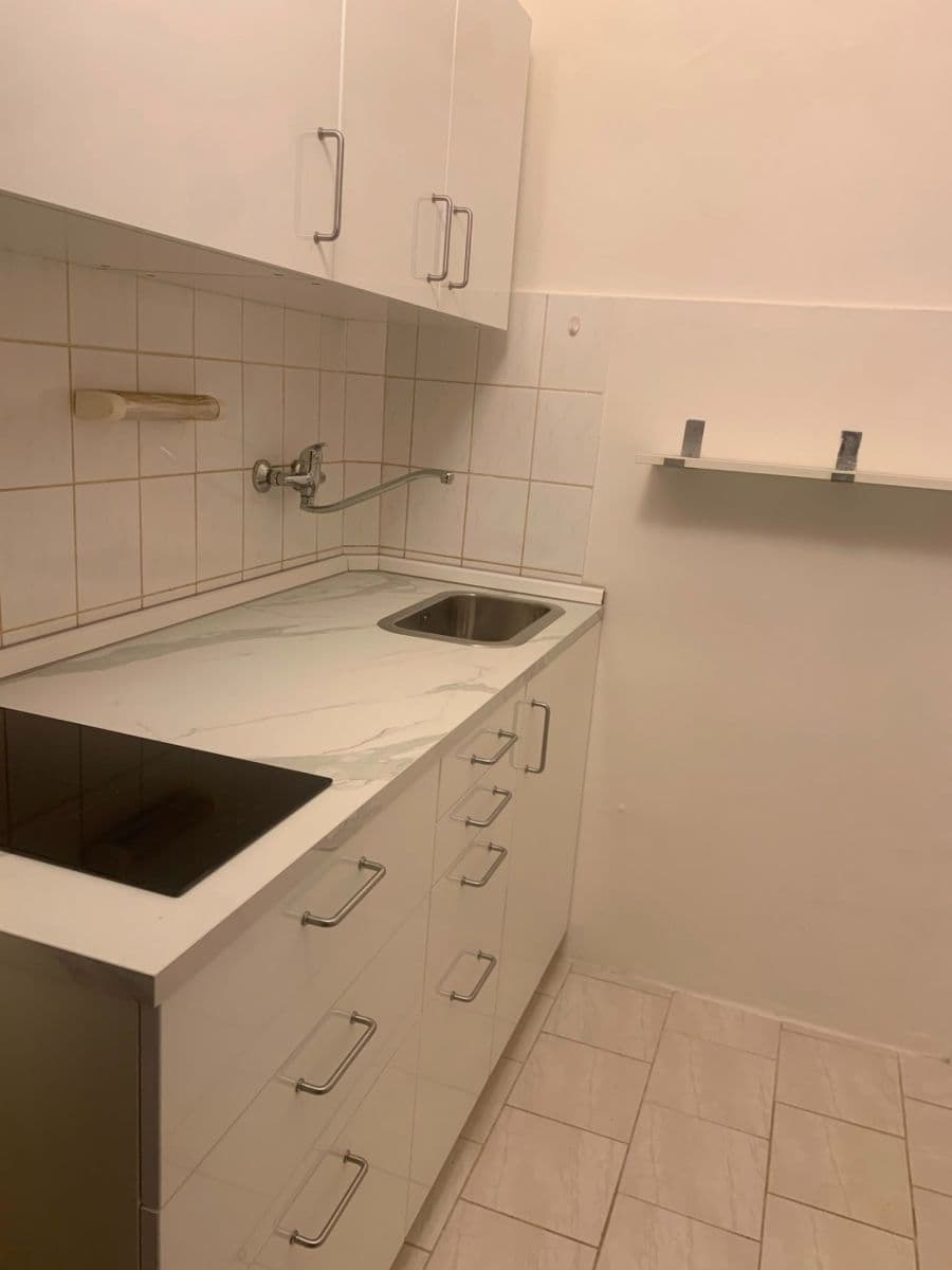 Pronájem bytu 1+1 25 m², Vršovická, Praha, Praha Pronájem bytu 1+1 25 m², Vršovická, Praha, Praha