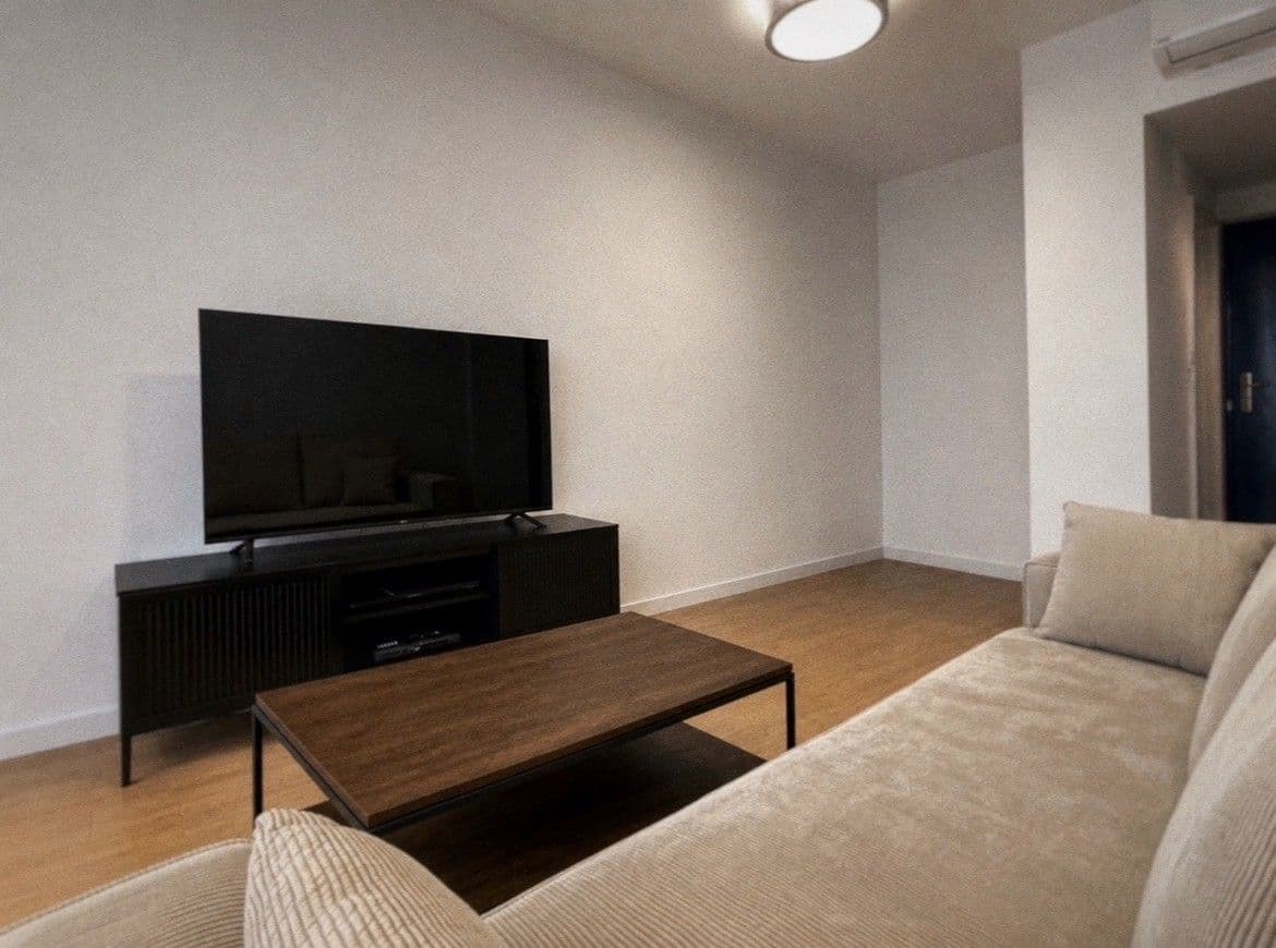 Pronájem bytu 2+1 41 m², Svitákova, Praha, Praha Pronájem bytu 2+1 41 m², Svitákova, Praha, Praha