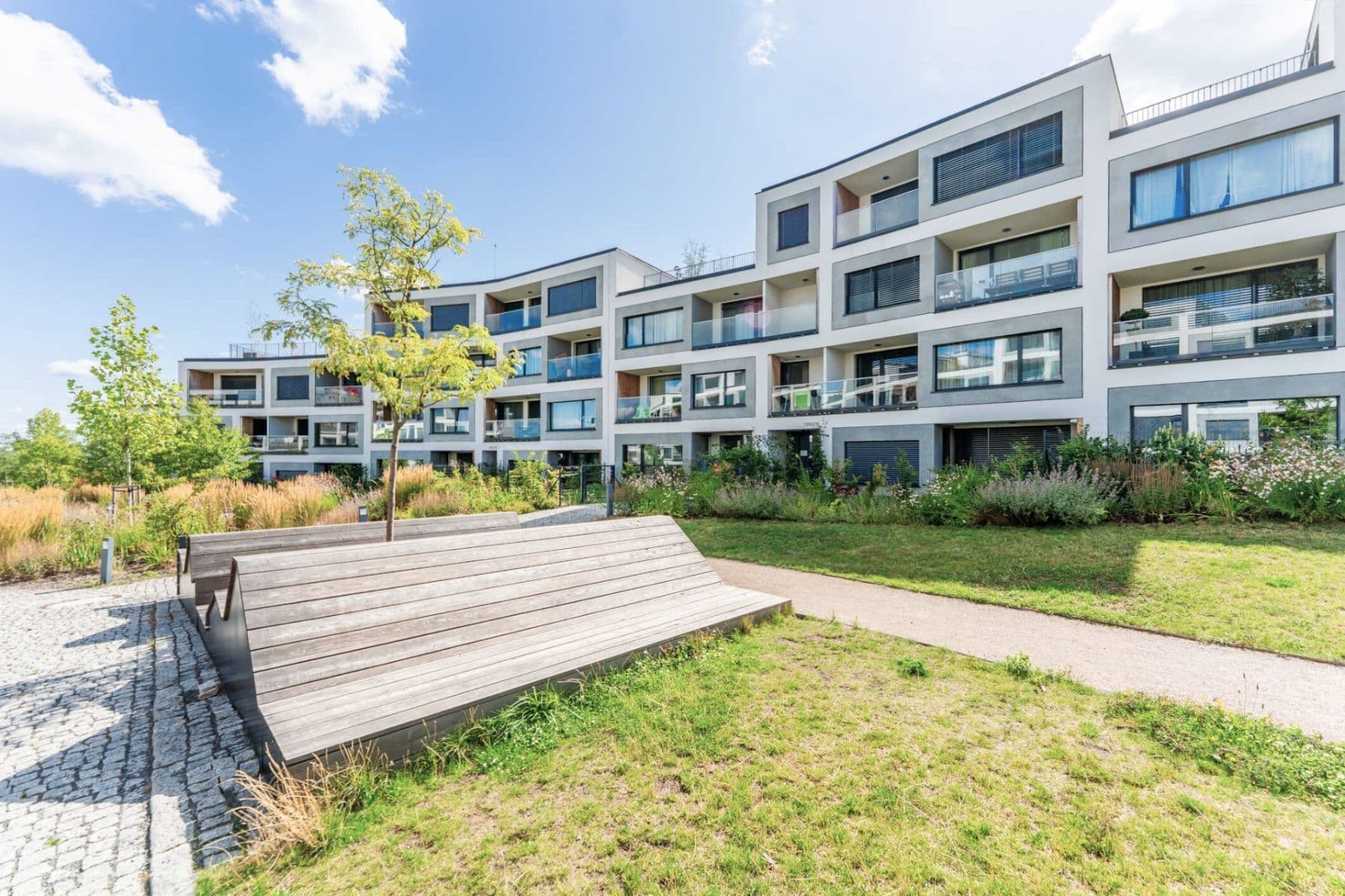Pronájem bytu 1+kk 35 m², Dostalové, Praha, Praha Pronájem bytu 1+kk 35 m², Dostalové, Praha, Praha