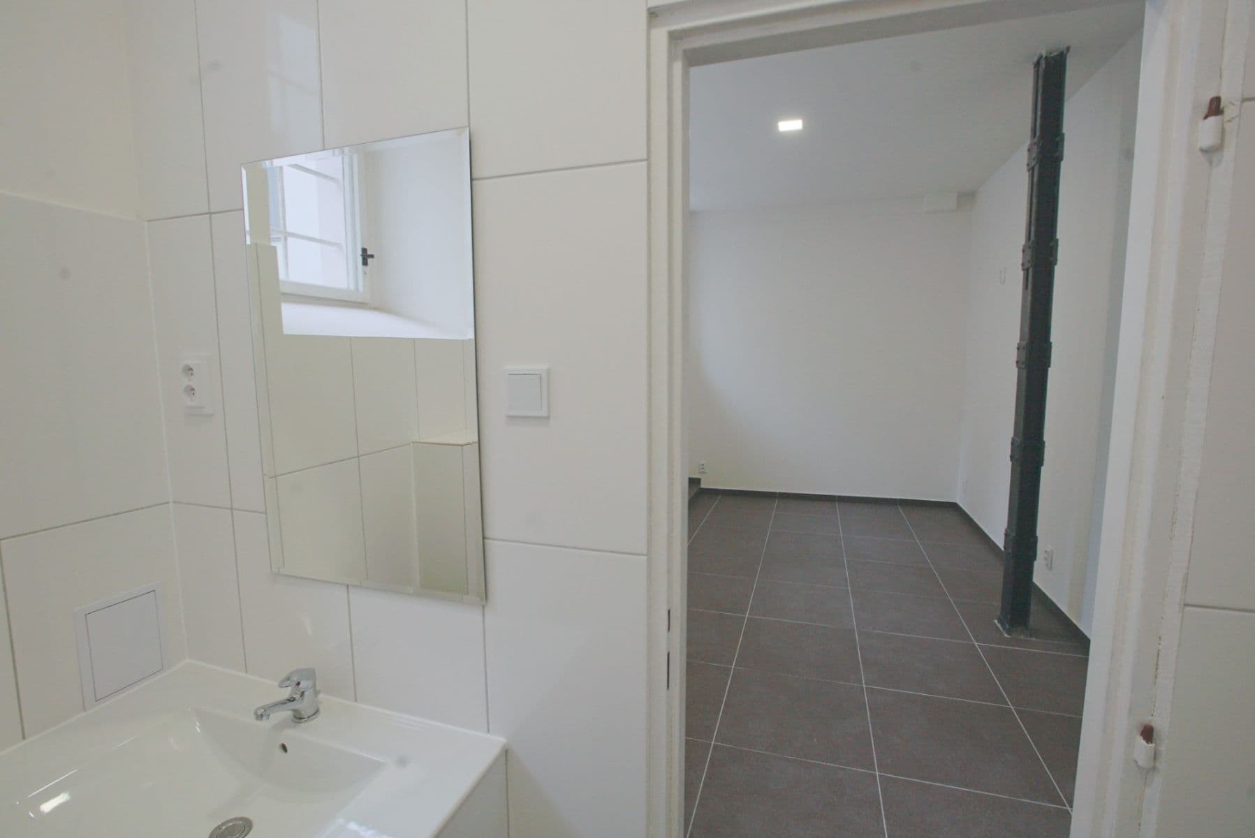 Pronájem bytu 1+kk 21 m², Pernerova, Praha, Praha Pronájem bytu 1+kk 21 m², Pernerova, Praha, Praha