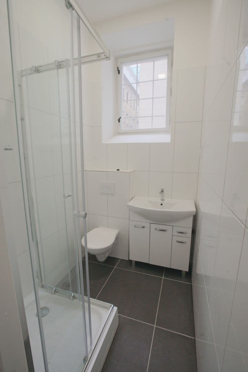 Pronájem bytu 1+kk 21 m², Pernerova, Praha, Praha Pronájem bytu 1+kk 21 m², Pernerova, Praha, Praha