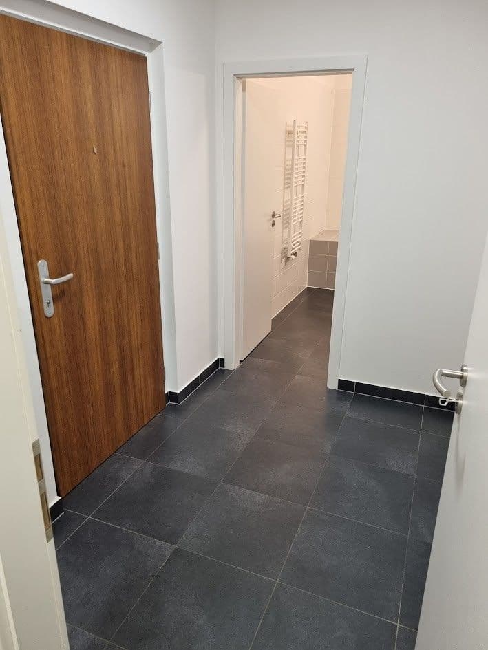Pronájem bytu 1+kk 38 m², Babická, Praha, Praha Pronájem bytu 1+kk 38 m², Babická, Praha, Praha