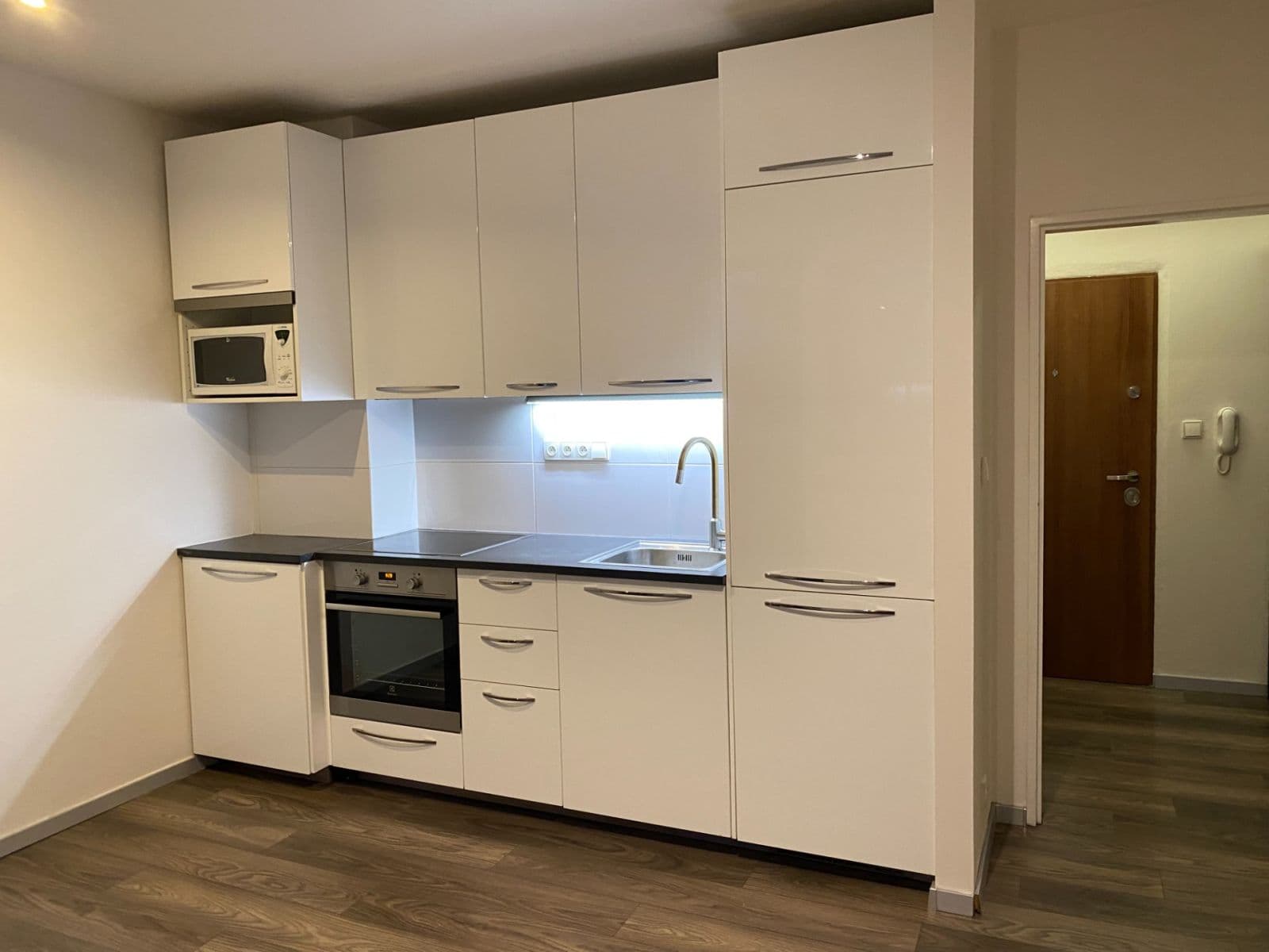 Pronájem bytu 1+kk 30 m², Písnická, Praha, Praha Pronájem bytu 1+kk 30 m², Písnická, Praha, Praha