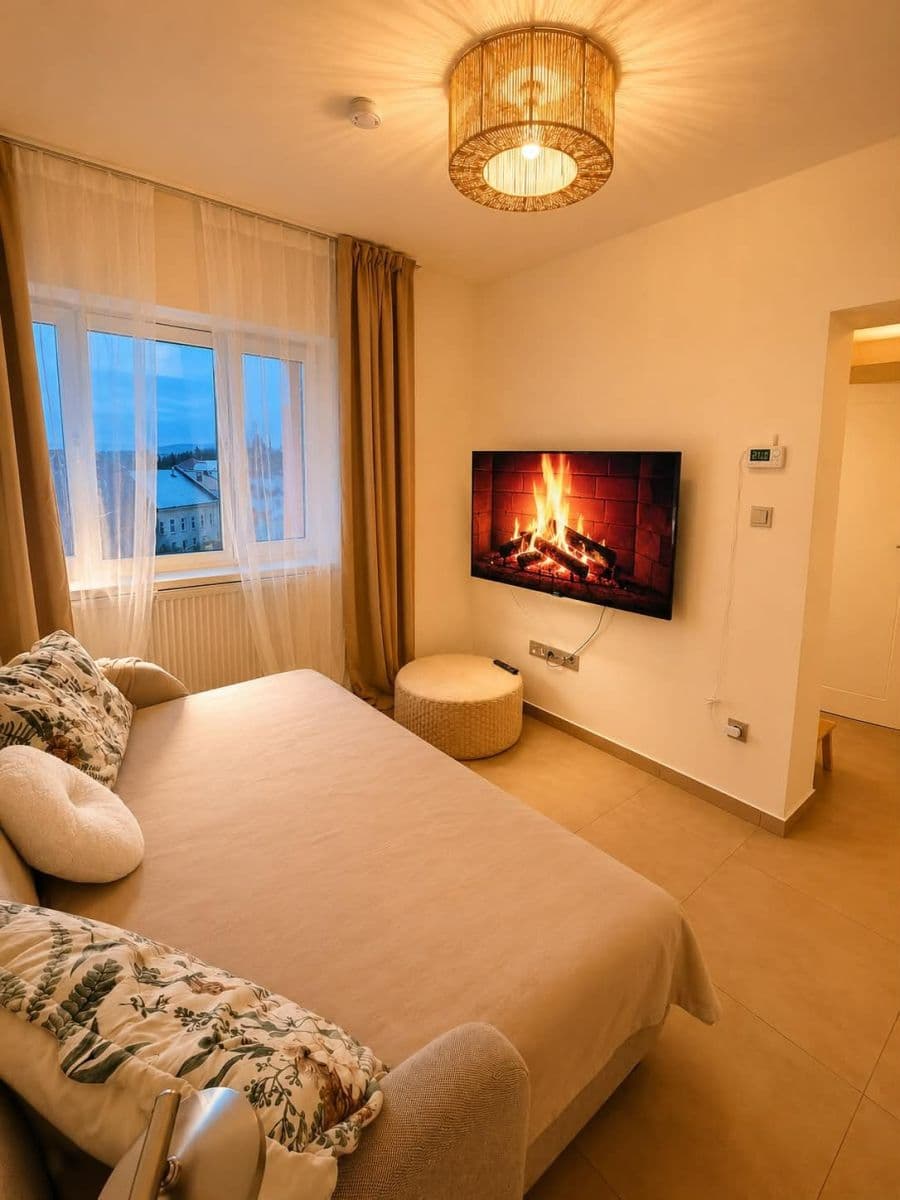 Prodej bytu 2+1 56 m², Rýchorské náměstí, Žacléř, Královéhradecký kraj Prodej bytu 2+1 56 m², Rýchorské náměstí, Žacléř, Královéhradecký kraj