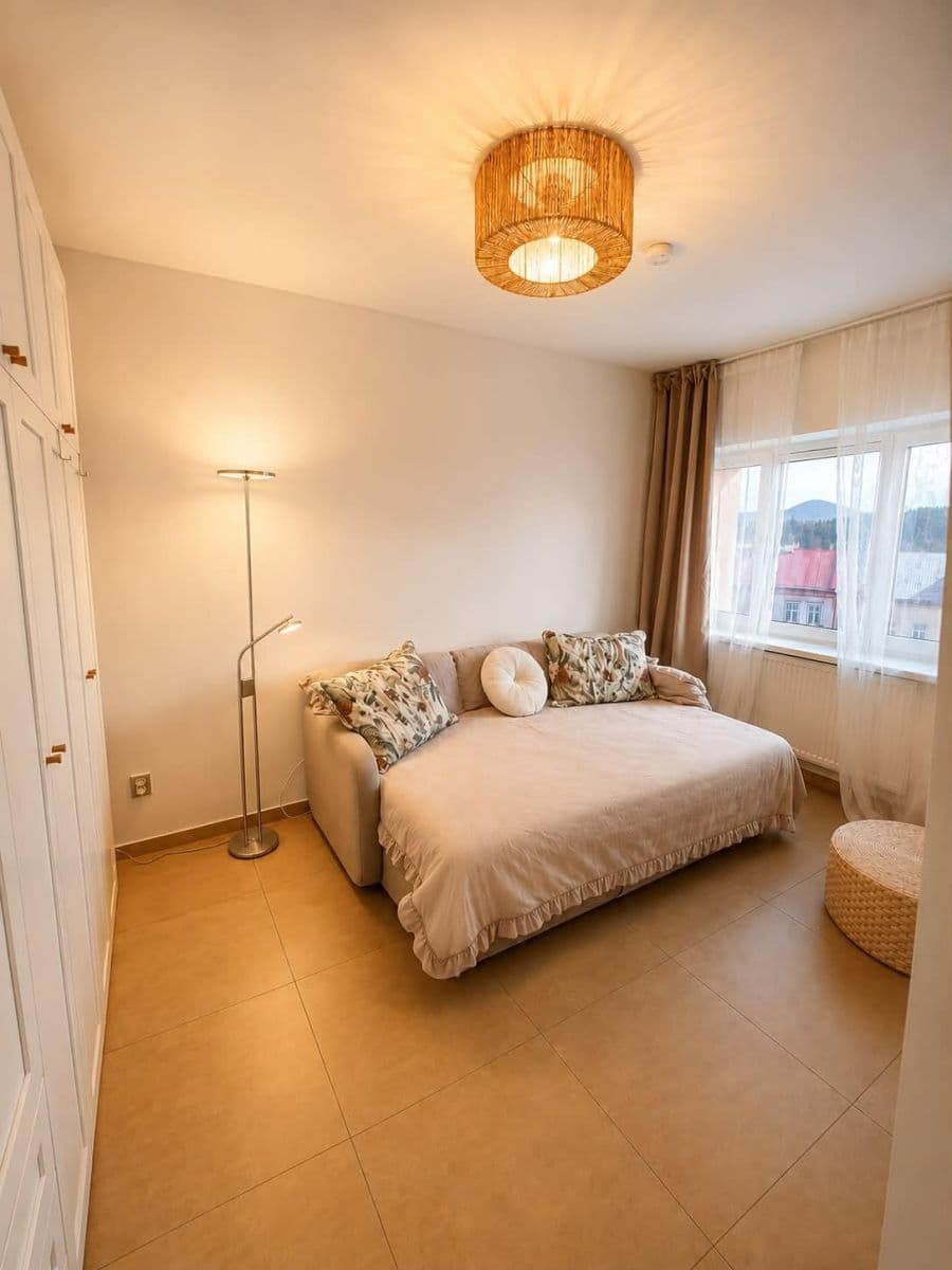 Prodej bytu 2+1 56 m², Rýchorské náměstí, Žacléř, Královéhradecký kraj Prodej bytu 2+1 56 m², Rýchorské náměstí, Žacléř, Královéhradecký kraj